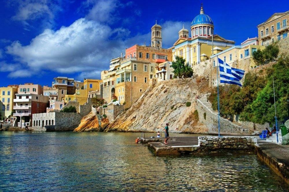 Traditional Medieval Stone House In "Ano Syros" Exterior foto